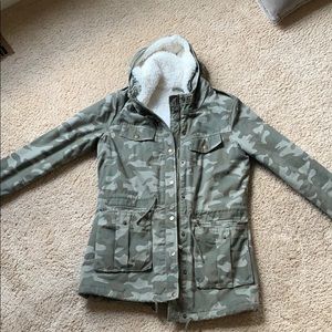 BARELY WORN Camo jacket